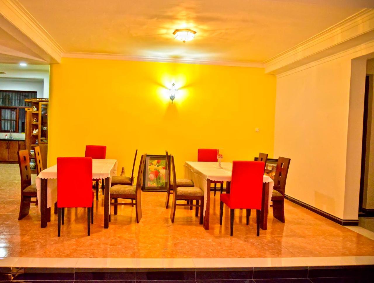 Siluni'S Villa Anuradhapura Exteriör bild