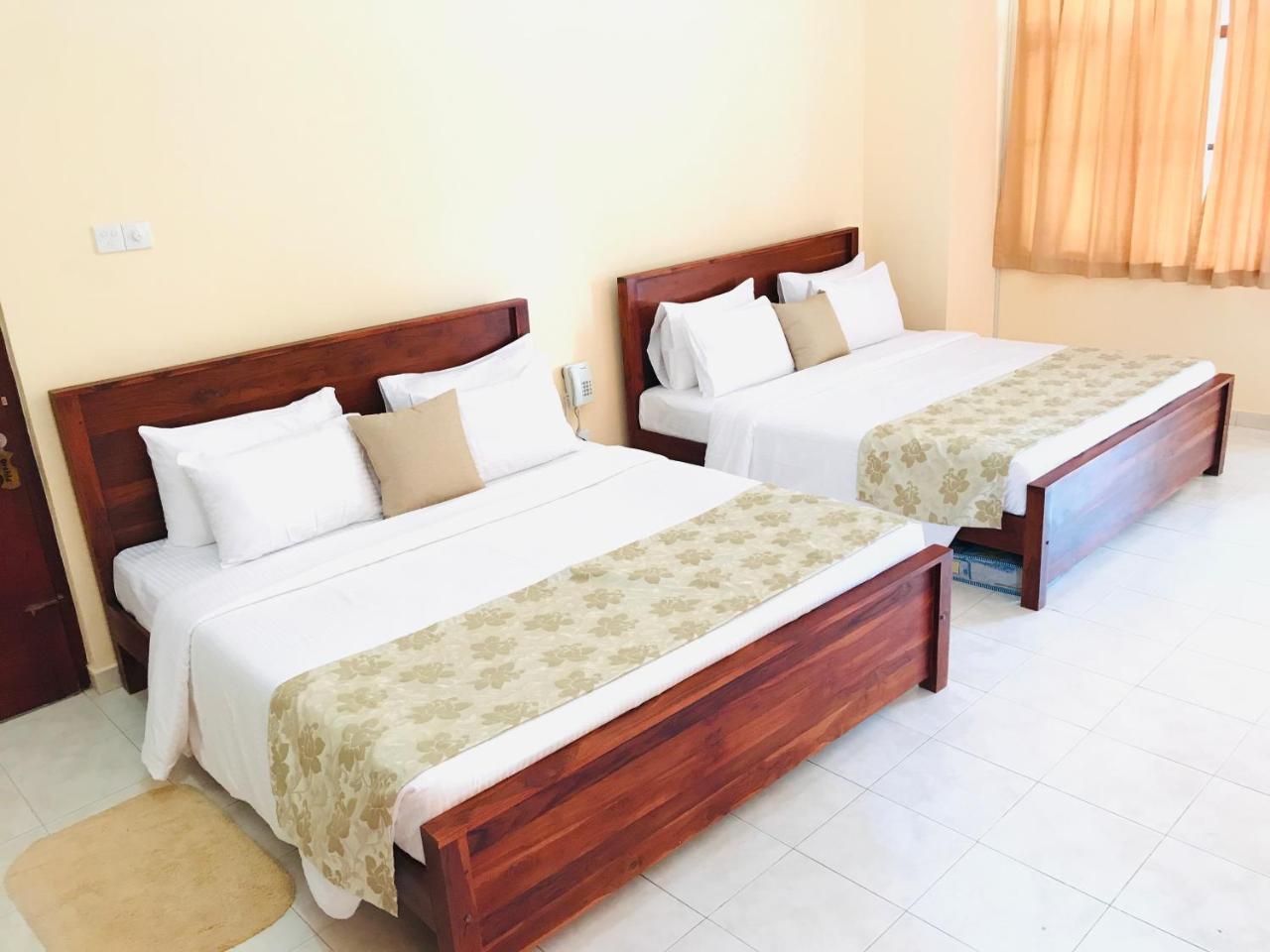 Siluni'S Villa Anuradhapura Rum bild