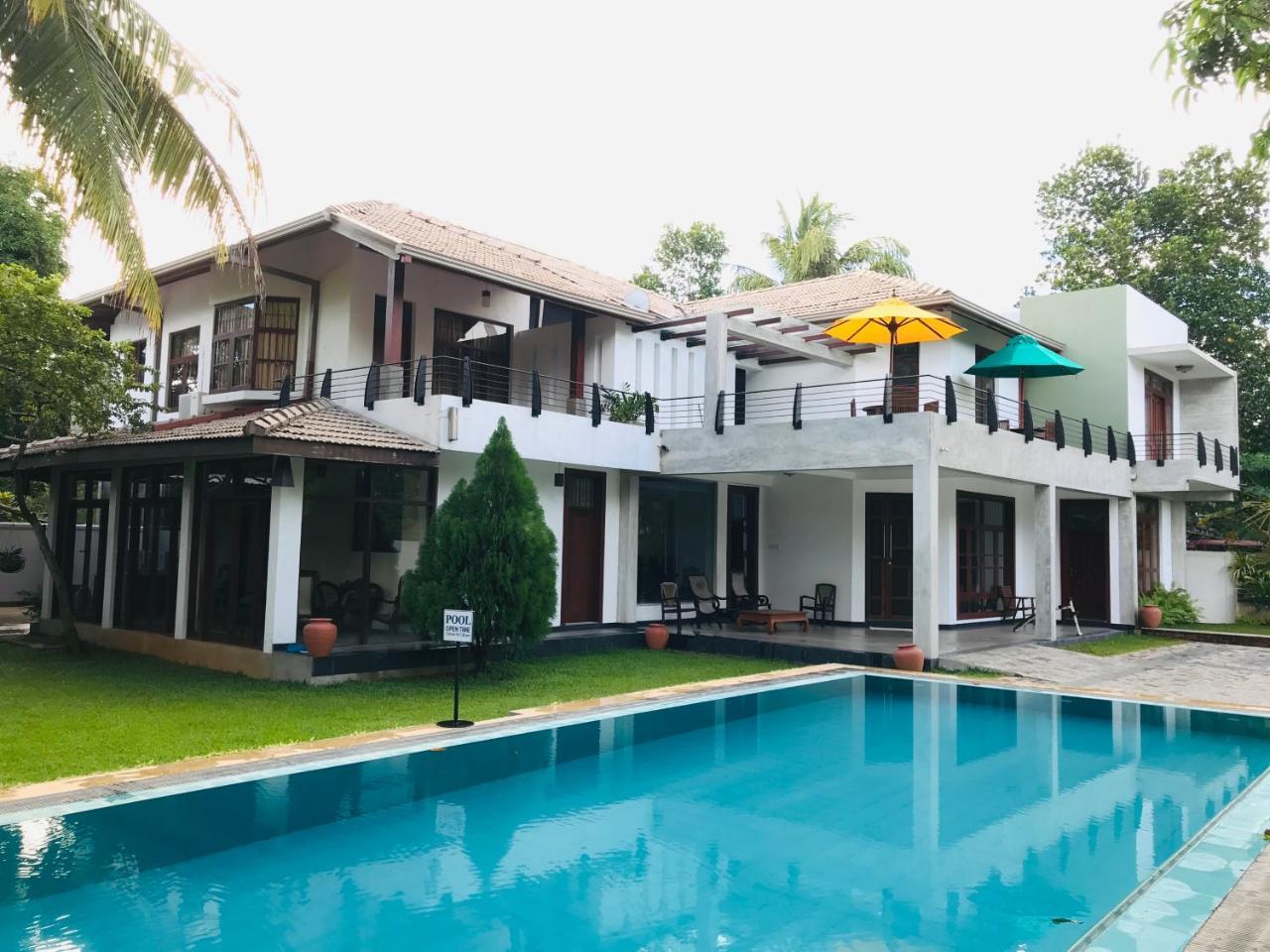Siluni'S Villa Anuradhapura Exteriör bild