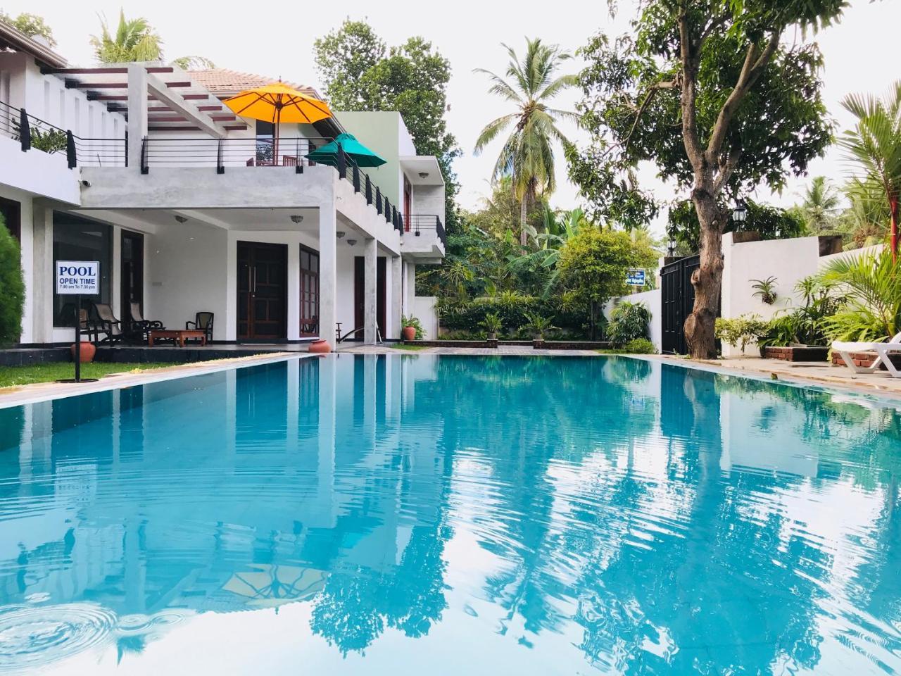 Siluni'S Villa Anuradhapura Exteriör bild